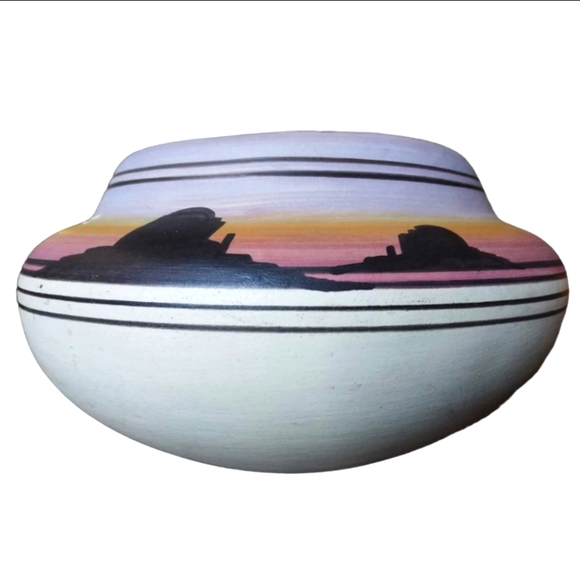 Native American Navajo Hand Painted Incised Art Pottery Southwestern Signed Vtg - Picture 2 of 13